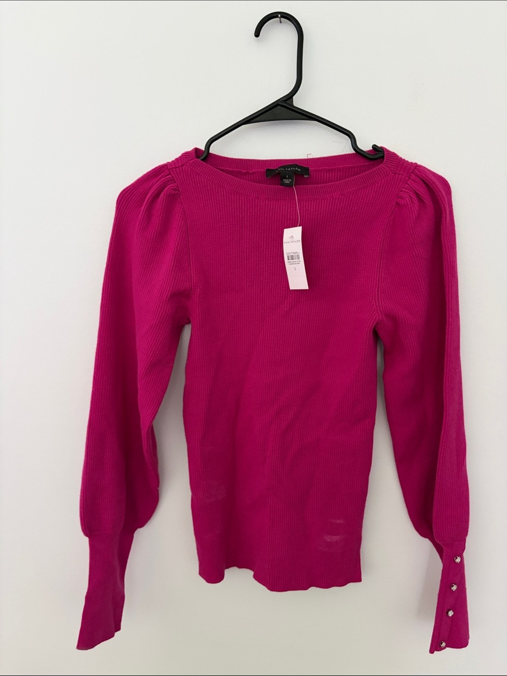 NWT Ann Taylor Fuchsia Puff-Sleeve Ribbed Long-Sleeve Top